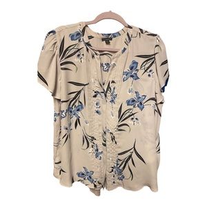 Beautiful Loft Short Sleeve Camisole Shirt with Flutter Sleeves size XL